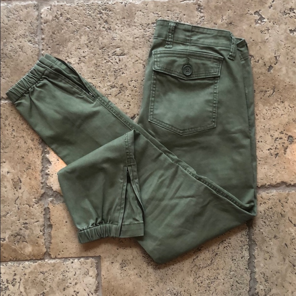 Cabi Traveler Green Pants
